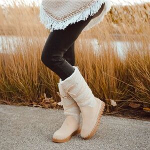 🔥NIB‼️ Stay Warm & Cozy in MUK LUKS Flexi New York Boots - Sand Color - size 7.5
